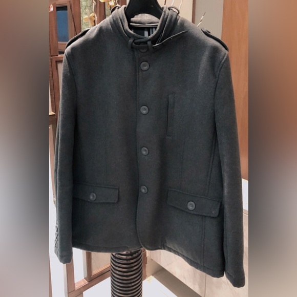 Get an absolutely stunning look in this New Allen Solly, Soft Jacket for Winters - Picture 6 of 15